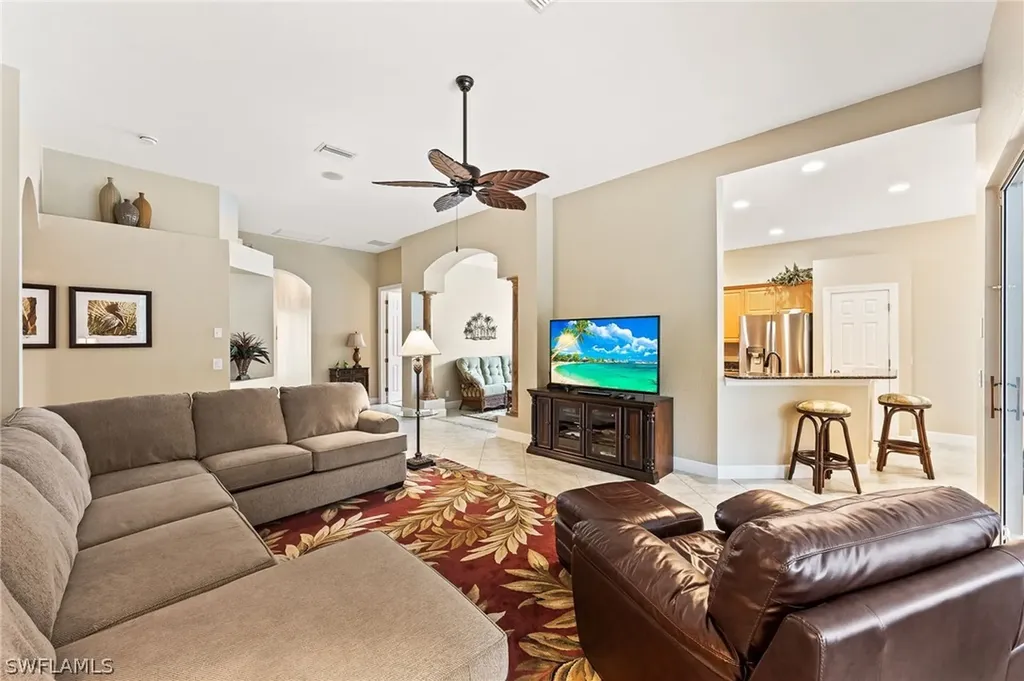 15892 Delaplata Lane Naples FL 34110