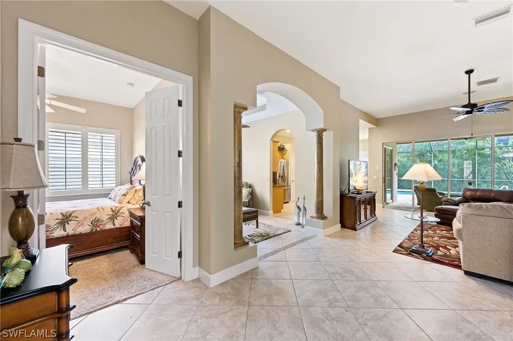 15892 Delaplata Lane Naples FL 34110