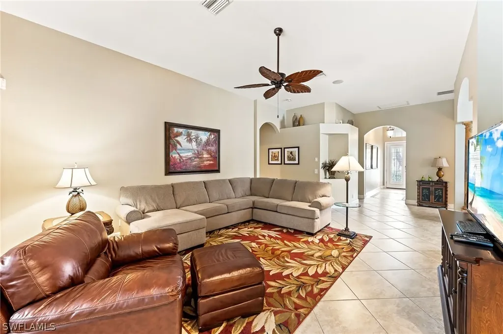 15892 Delaplata Lane Naples FL 34110