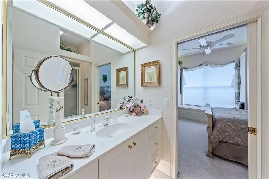 5210 Kensington High Street Naples FL 34105