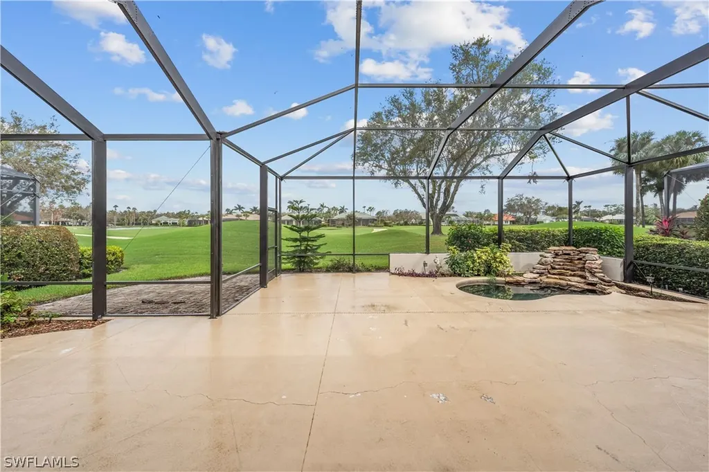 5210 Kensington High Street Naples FL 34105