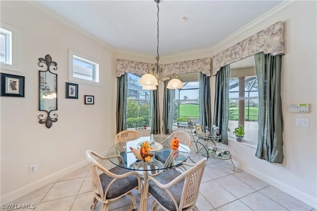 5210 Kensington High Street Naples FL 34105