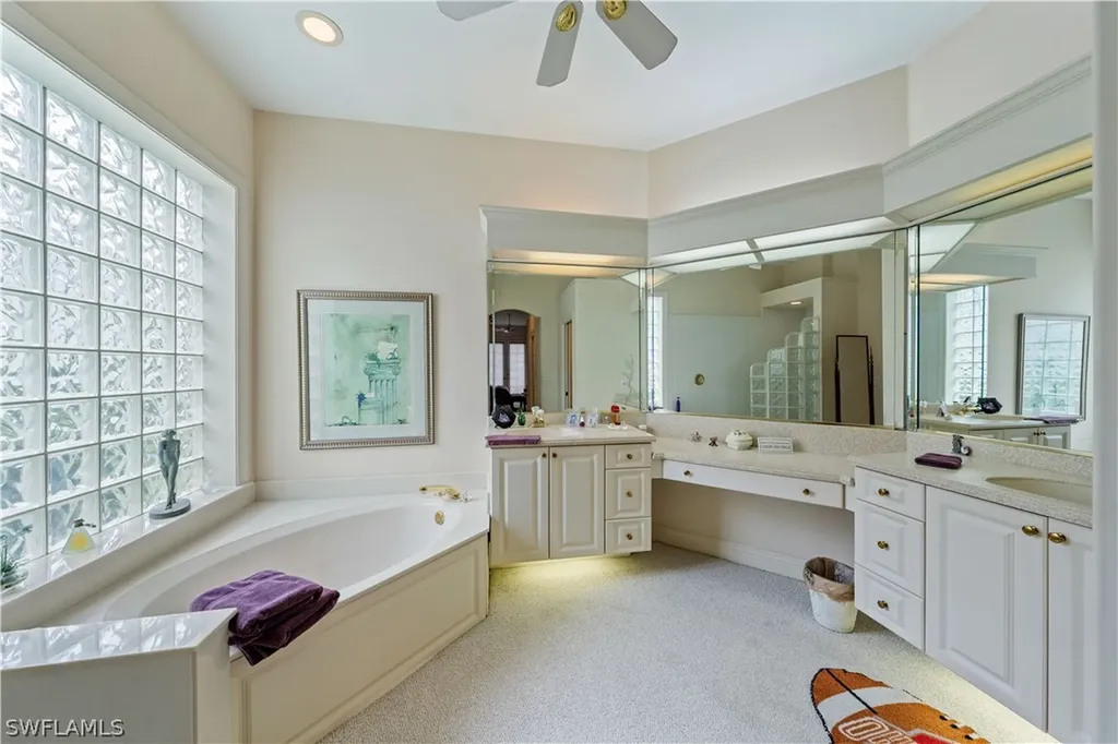 5210 Kensington High Street Naples FL 34105