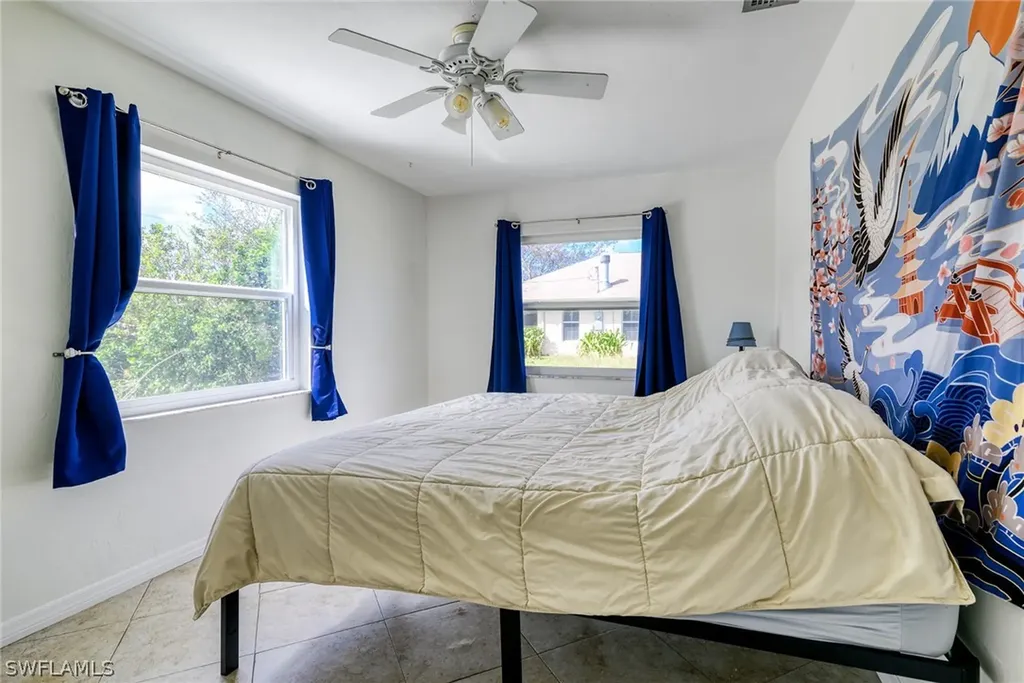838 109th Avenue N Naples FL 34108