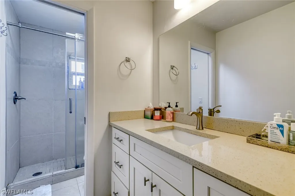 838 109th Avenue N Naples FL 34108