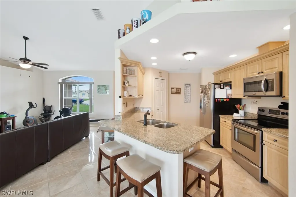 124 SW 29th Street Cape Coral FL 33914