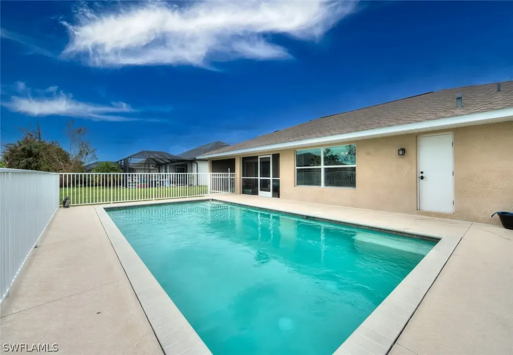 124 SW 29th Street Cape Coral FL 33914