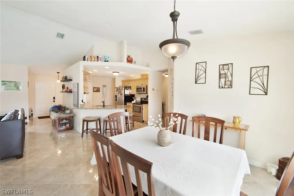 124 SW 29th Street Cape Coral FL 33914