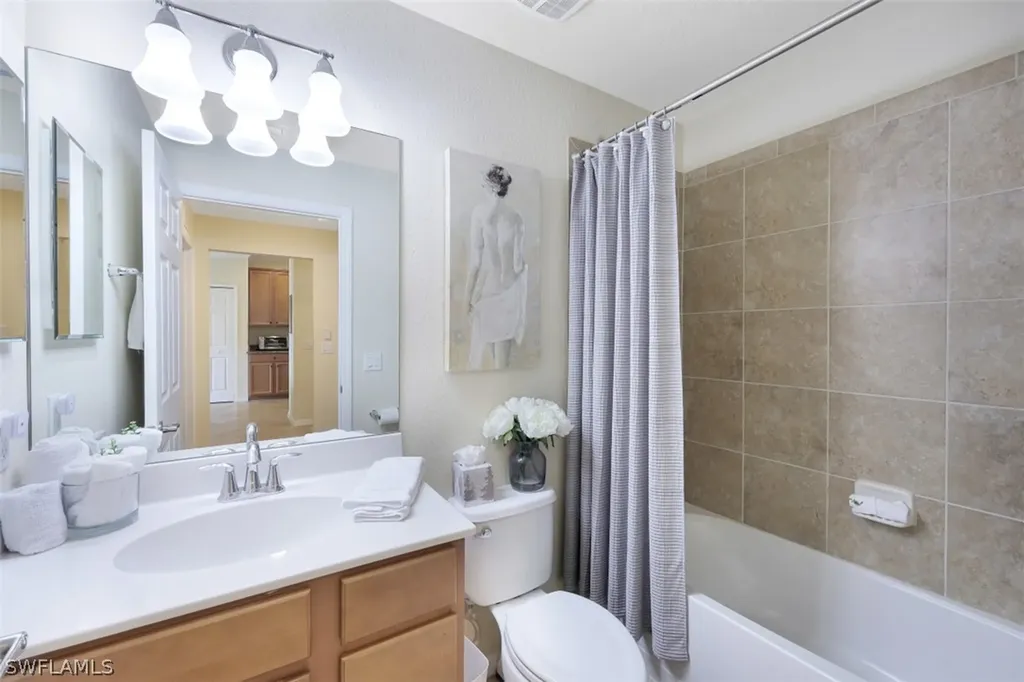 9517 Avellino Way Naples FL 34113
