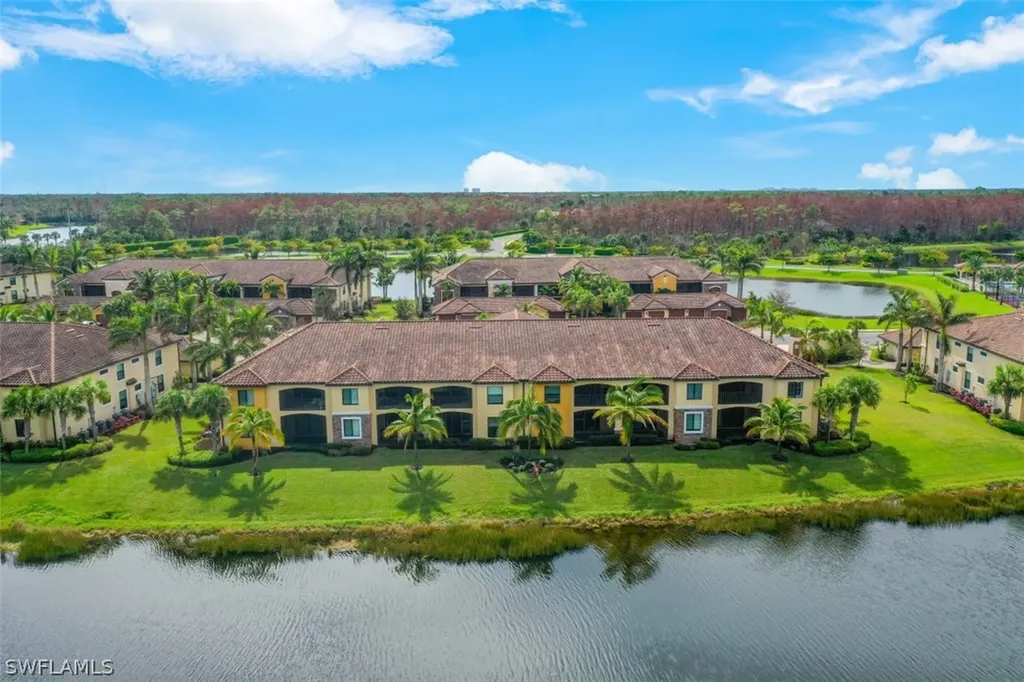 9517 Avellino Way Naples FL 34113