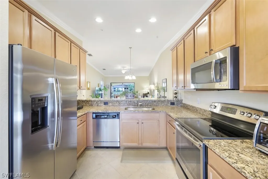 9517 Avellino Way Naples FL 34113