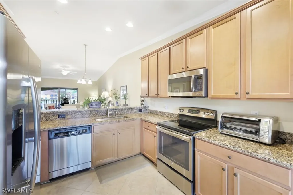 9517 Avellino Way Naples FL 34113