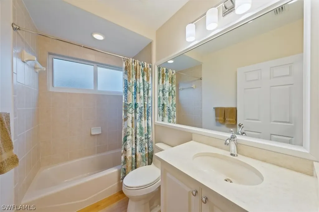 637 Shoreline Drive Naples FL 34119