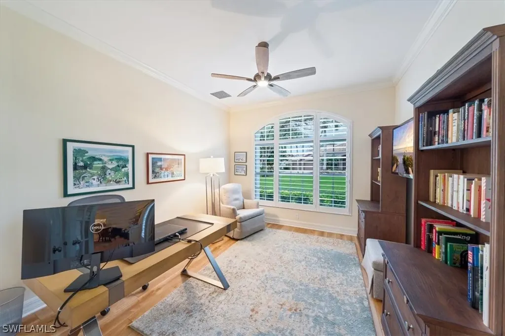 637 Shoreline Drive Naples FL 34119