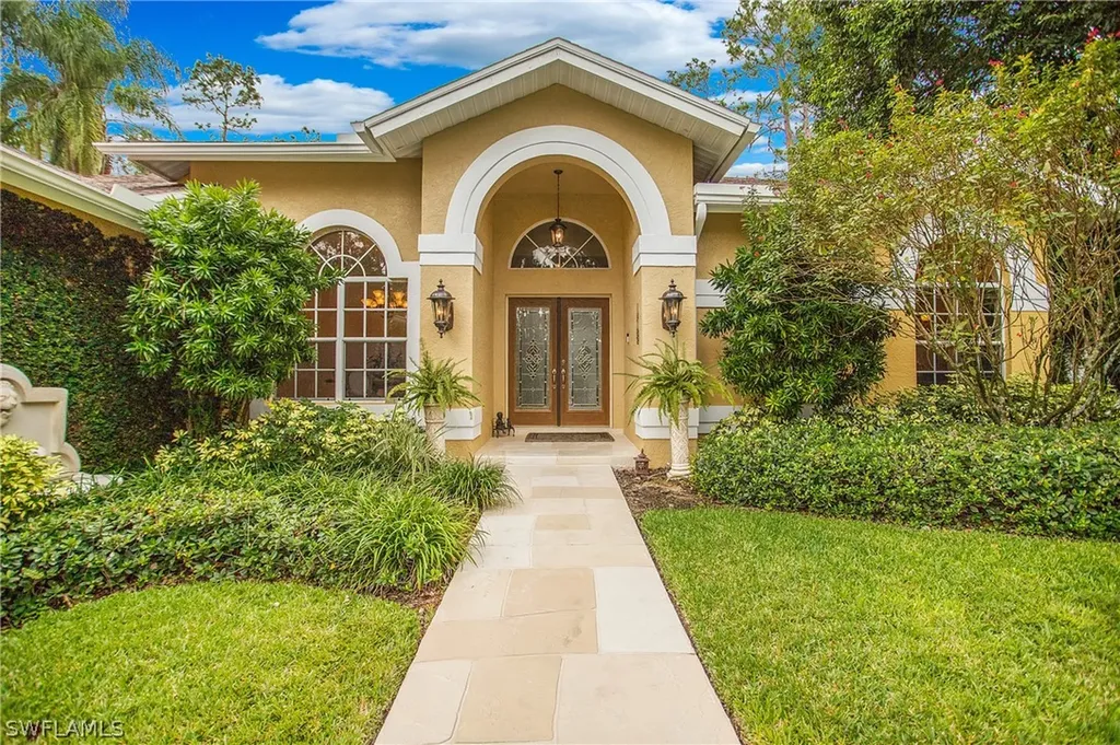 5098 Mahogany Ridge Drive Naples FL 34119