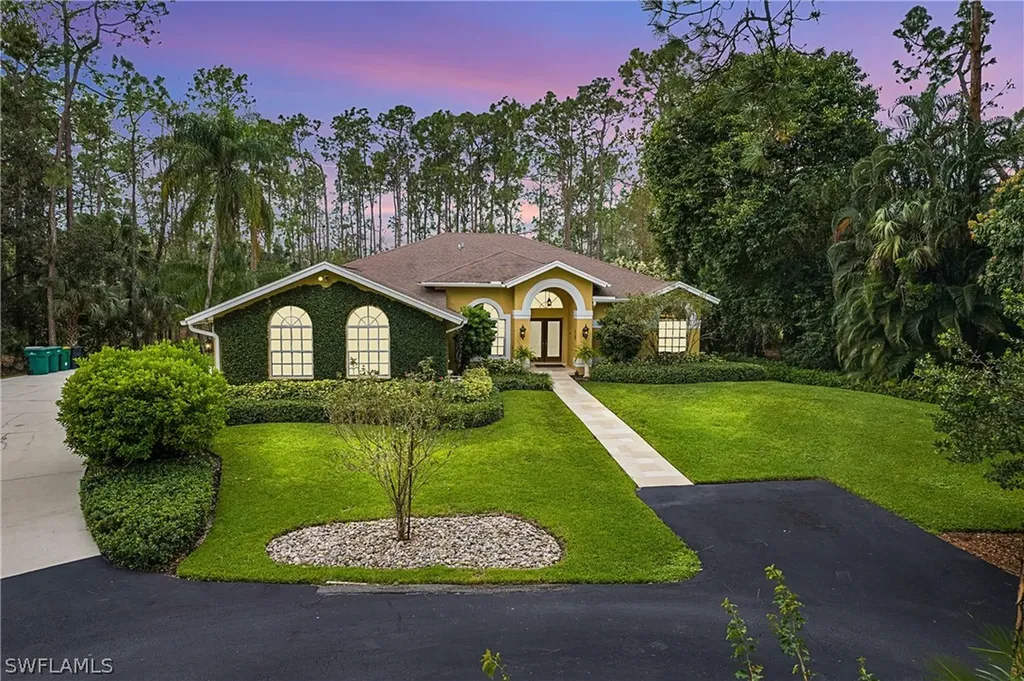 5098 Mahogany Ridge Drive Naples FL 34119
