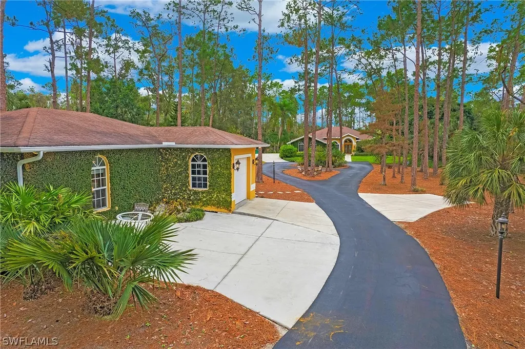 5098 Mahogany Ridge Drive Naples FL 34119