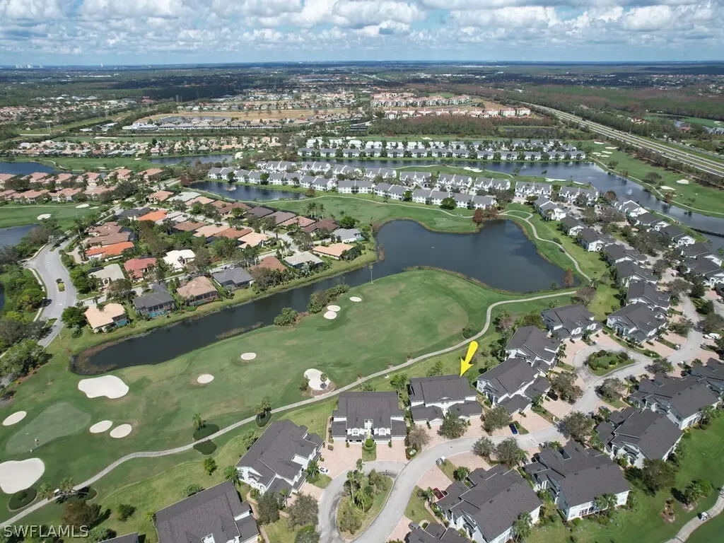 Naples FL, 5881 Three Iron Drive, Unit 9-904