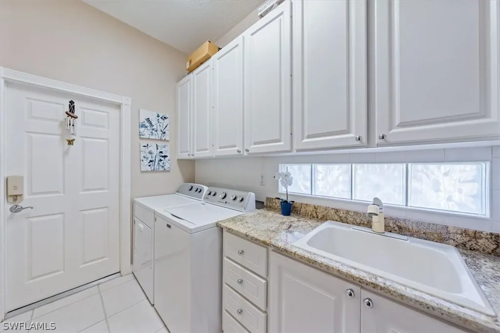 4772 Martinique Way Naples FL 34119