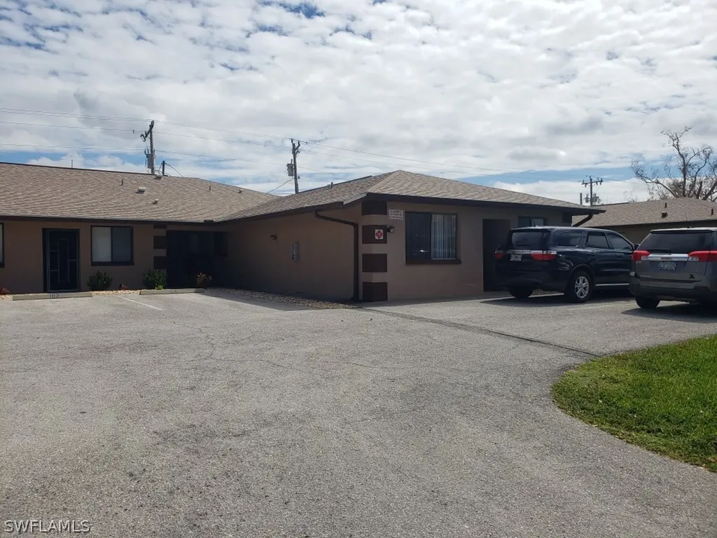 2135 SE 15th Place Cape Coral FL 33990
