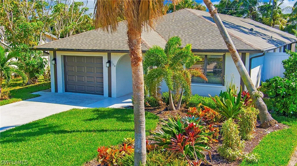 Naples FL, 750 99TH Avenue N