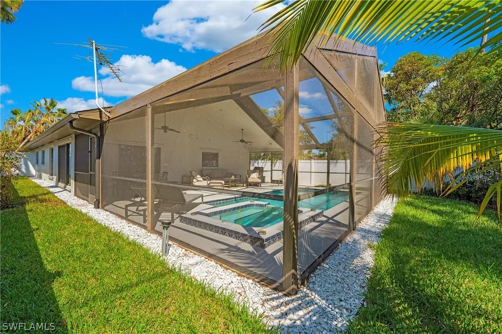 750 99th Avenue N Naples FL 34108