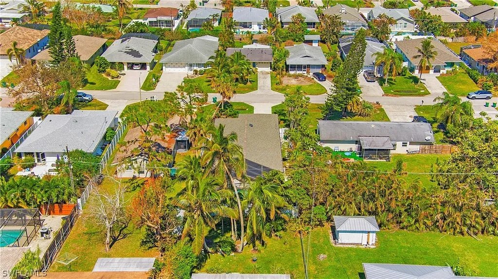 750 99th Avenue N Naples FL 34108