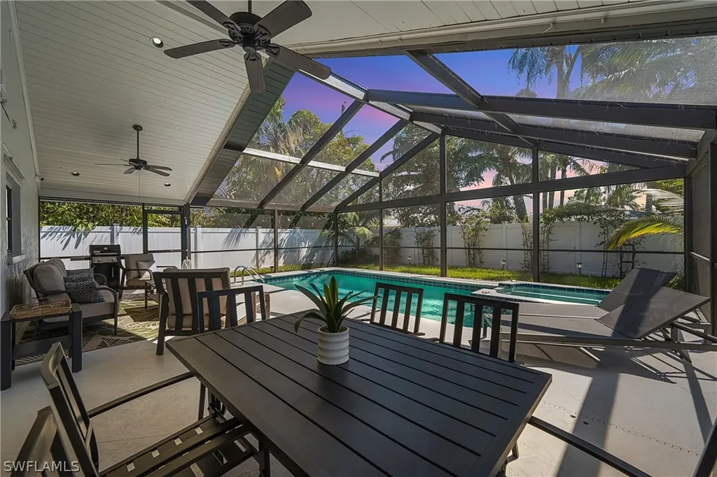 750 99th Avenue N Naples FL 34108