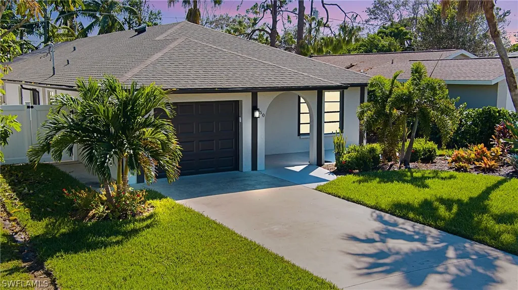 750 99th Avenue N Naples FL 34108