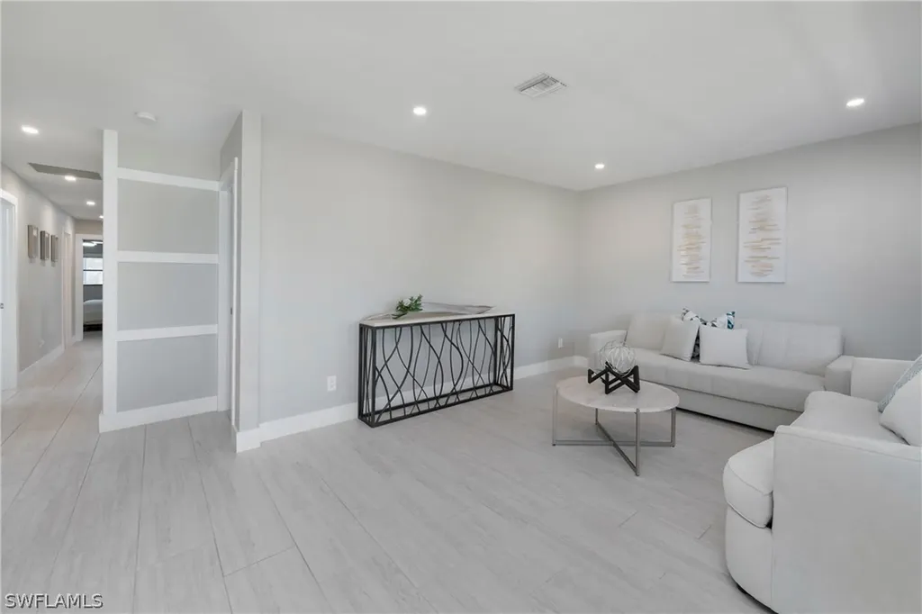 750 99th Avenue N Naples FL 34108