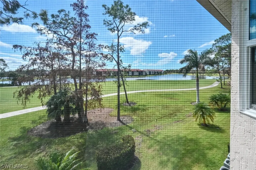 7340 Glenmoor Lane Naples FL 34104