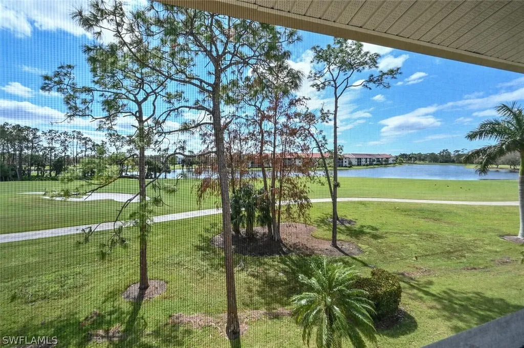 7340 Glenmoor Lane Naples FL 34104