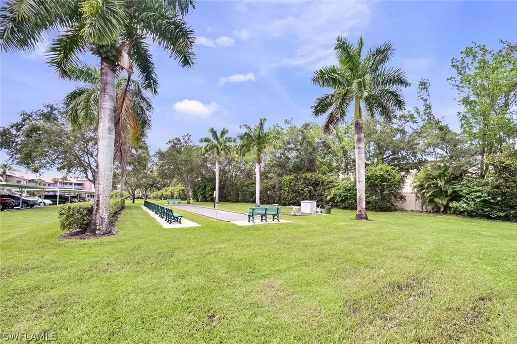 7340 Glenmoor Lane Naples FL 34104