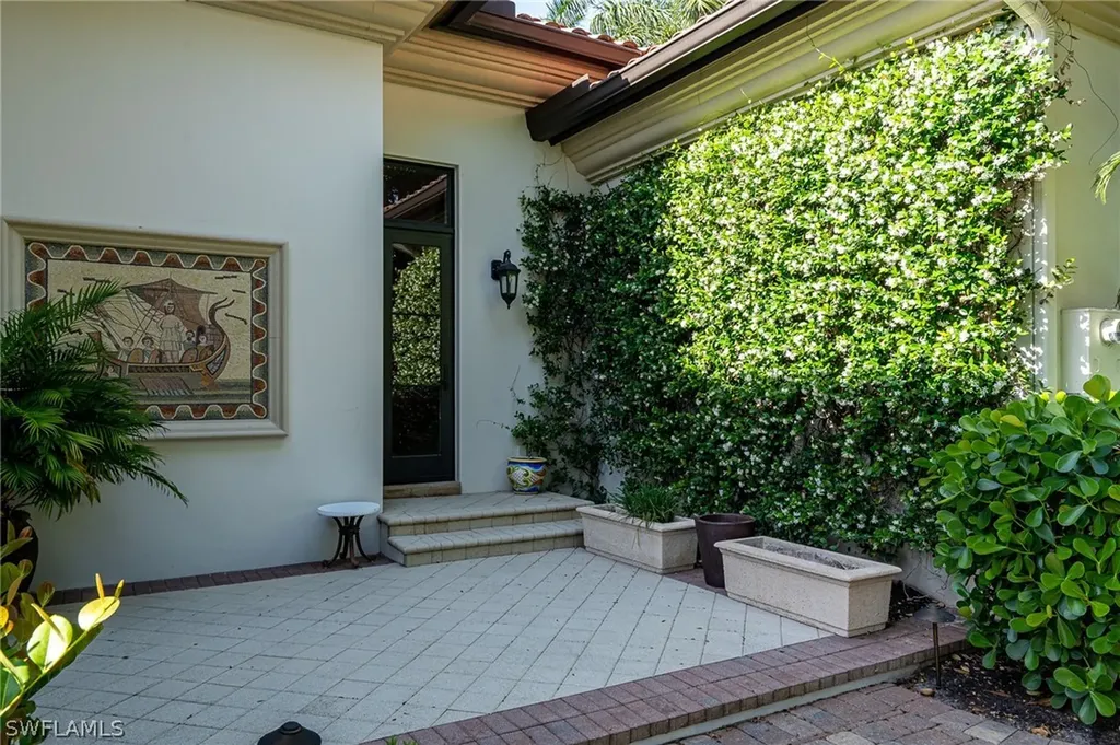 15303 Corsini Lane Naples FL 34110
