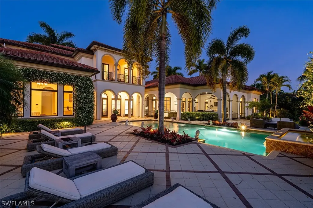 15303 Corsini Lane Naples FL 34110