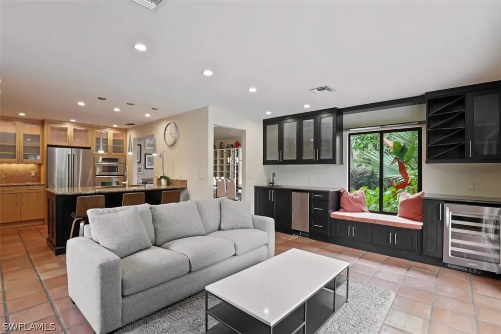 49 Las Brisas Way Naples FL 34108