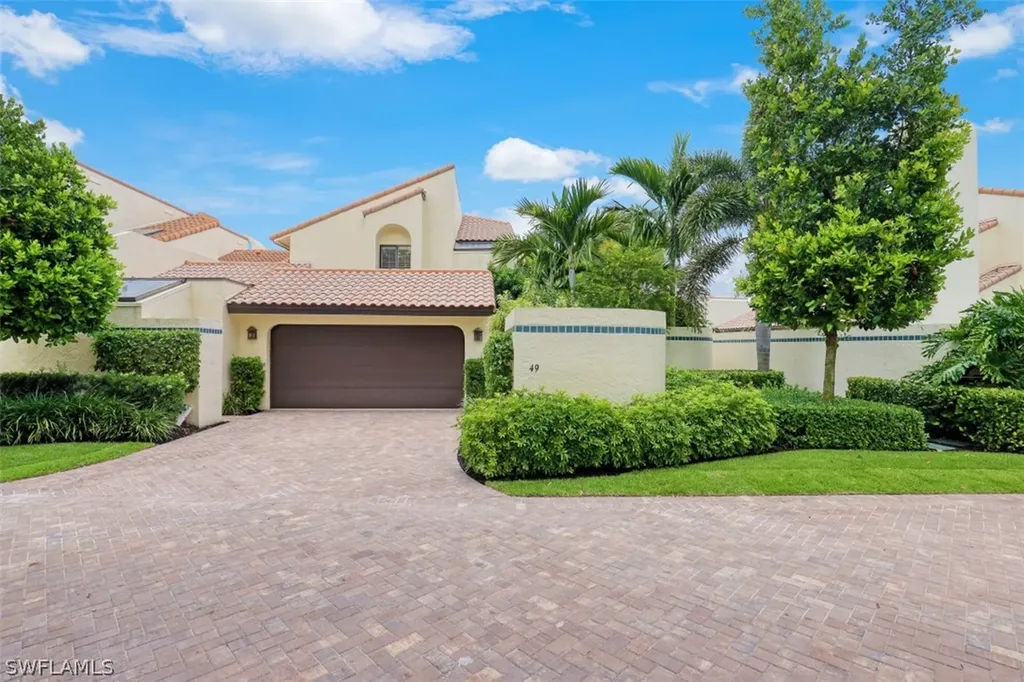 49 Las Brisas Way Naples FL 34108