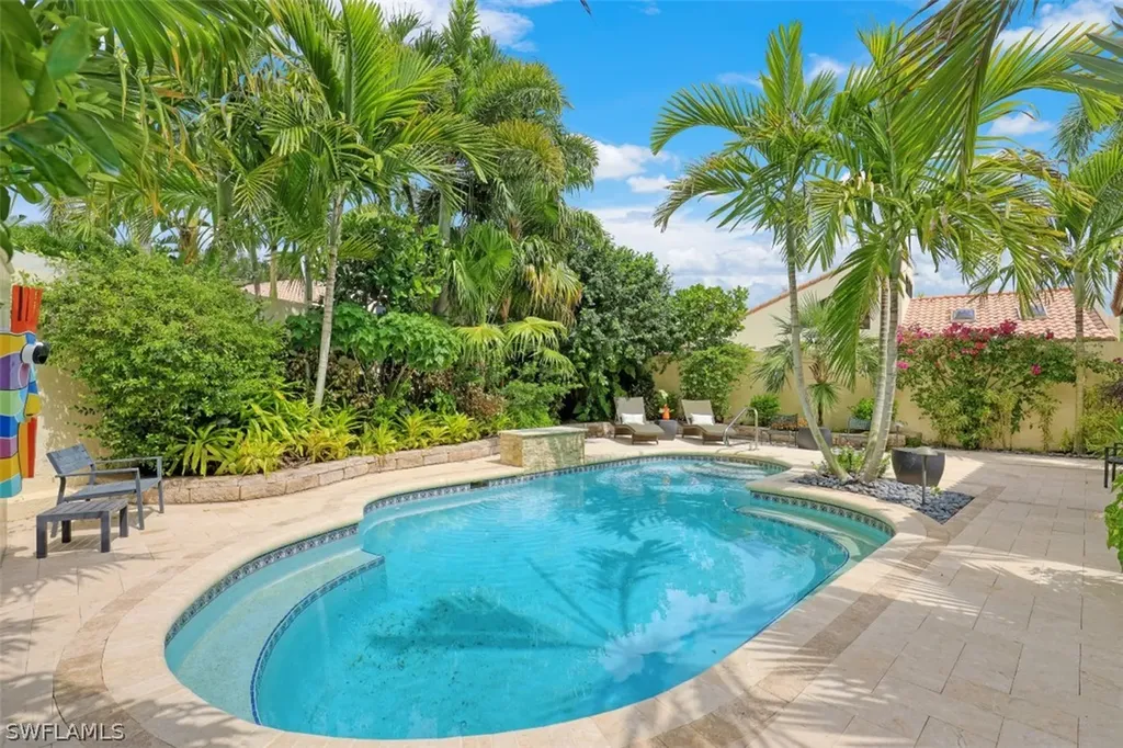 49 Las Brisas Way Naples FL 34108