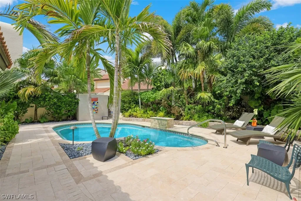 49 Las Brisas Way Naples FL 34108