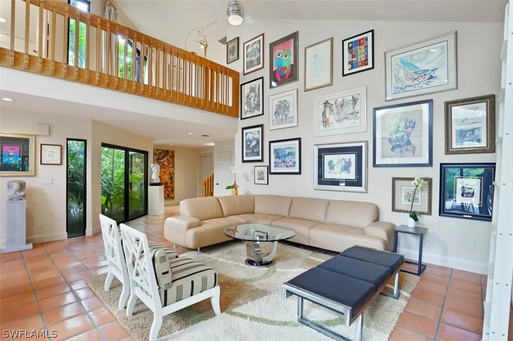 49 Las Brisas Way Naples FL 34108