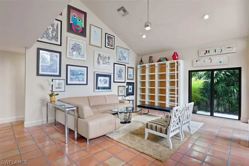 49 Las Brisas Way Naples FL 34108