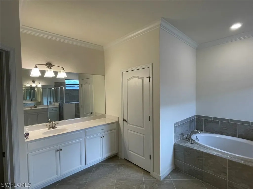 9353 Glenforest Drive Naples FL 34120