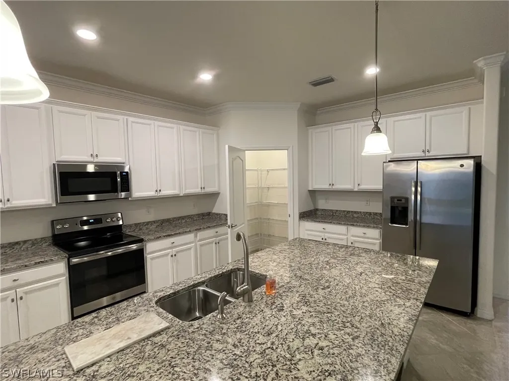9353 Glenforest Drive Naples FL 34120