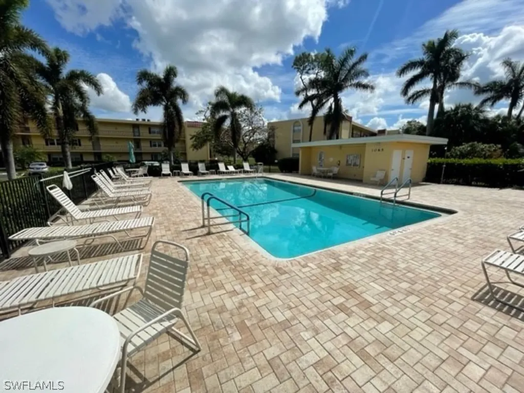 1087 Forest Lakes Drive Naples FL 34105