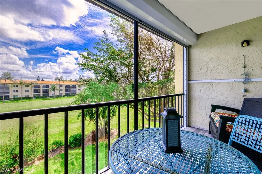 1087 Forest Lakes Drive Naples FL 34105