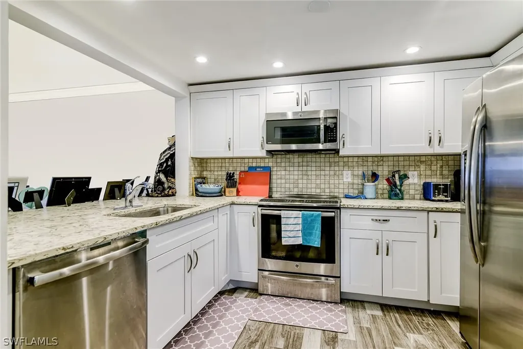 1087 Forest Lakes Drive Naples FL 34105