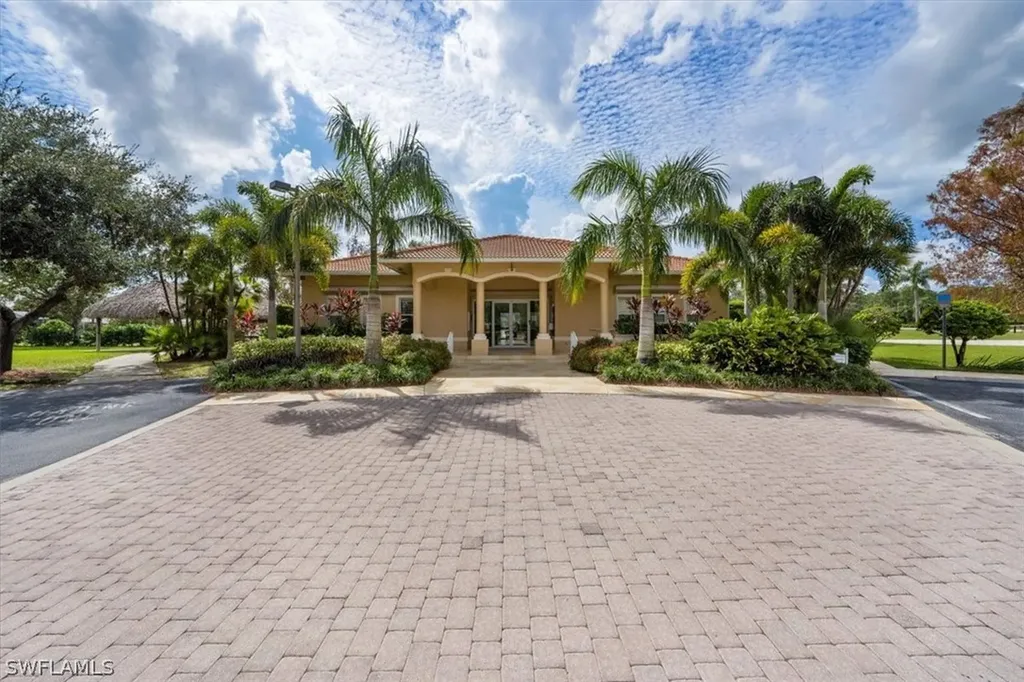 824 Grand Rapids Boulevard Naples FL 34120