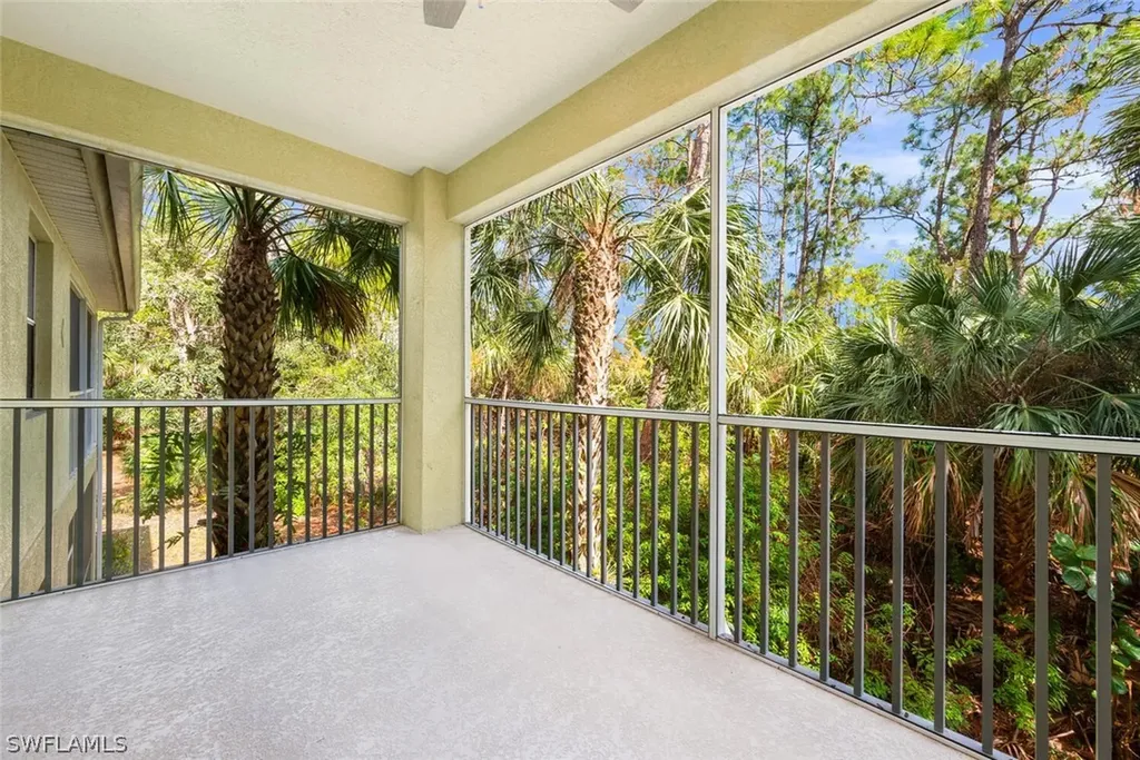 1882 Tarpon Bay Drive S Naples FL 34119