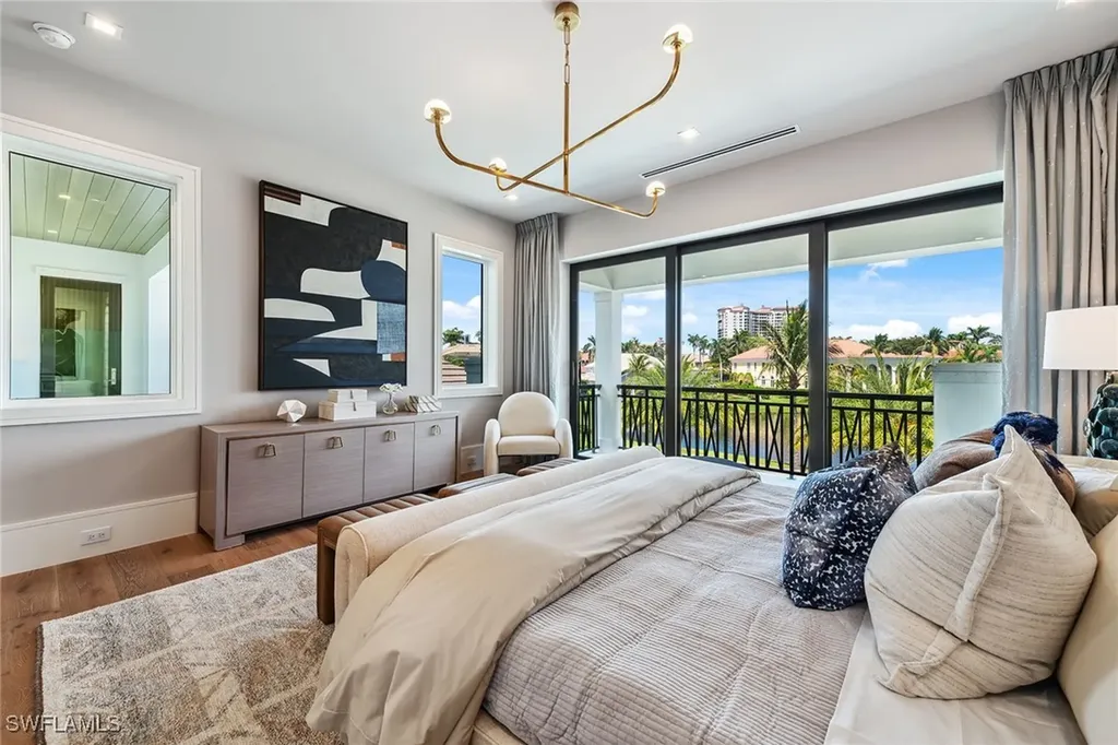 355 Colony Drive Naples FL 34108