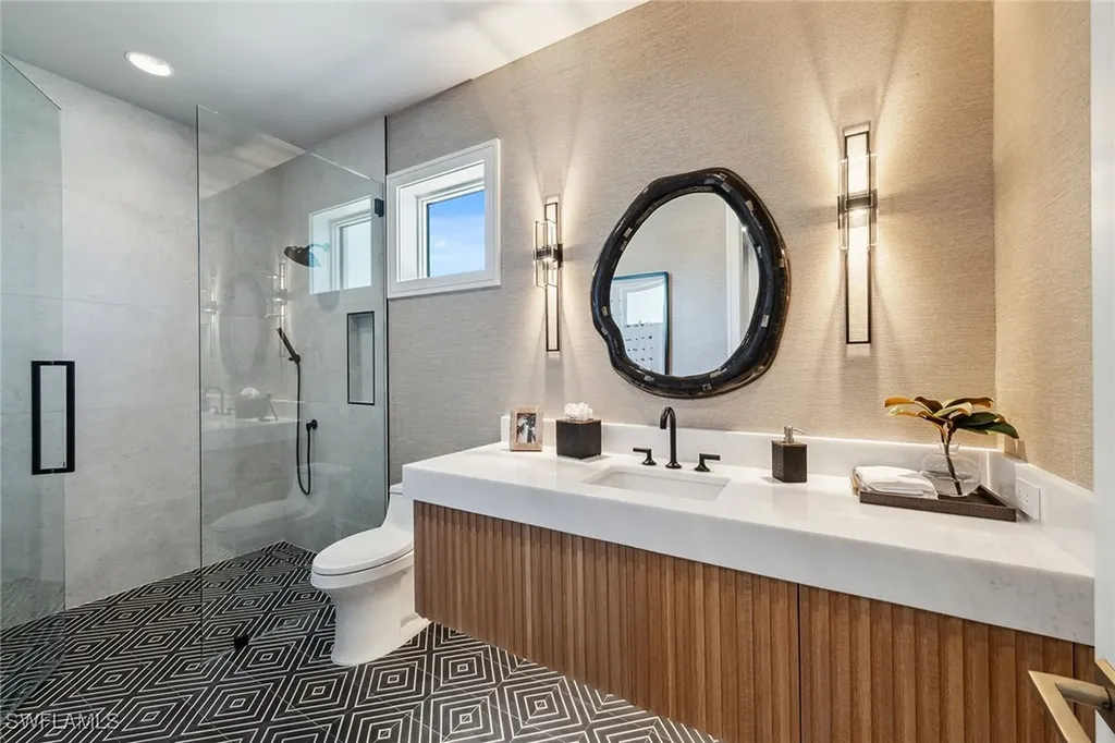 355 Colony Drive Naples FL 34108